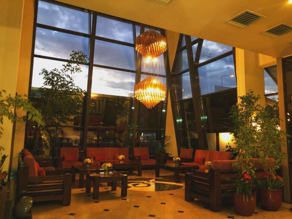 Pipera Hotel Tecadra מראה חיצוני תמונה